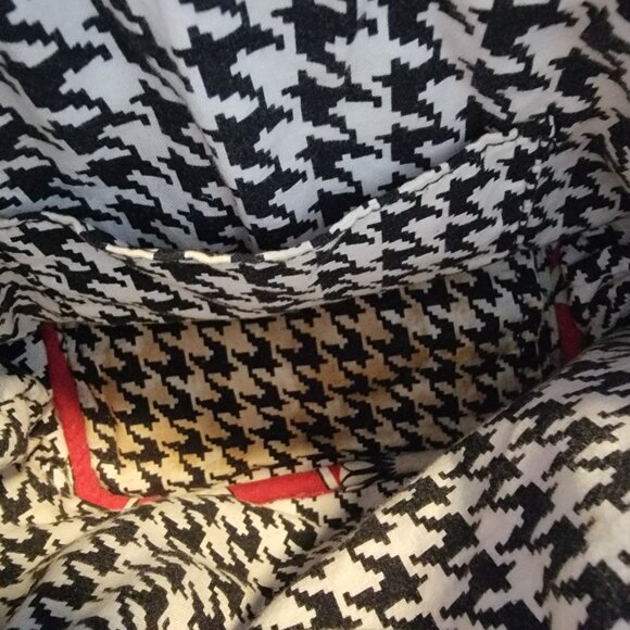 Vera Bradley Tote Purse Red Black White Daisy Dandelion Pull String Side Zip - Picture 7 of 10